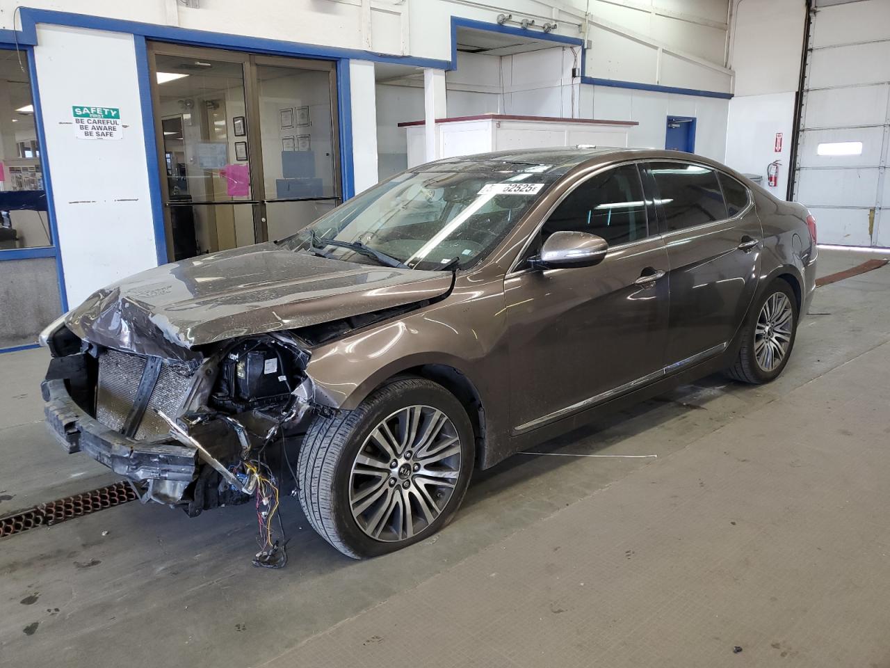 2014 Kia Cadenza Premium იყიდება Pasco-ში, WA - Front End