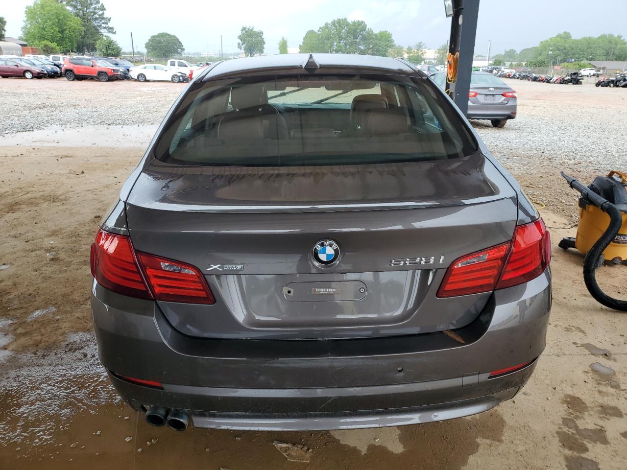 2013 BMW 528 Xi VIN: WBAXH5C57DD112057 Lot: 56387035