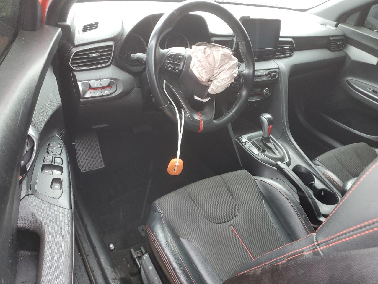 2019 Hyundai Veloster Base VIN: KMHTG6AF7KU006884 Lot: 56897235
