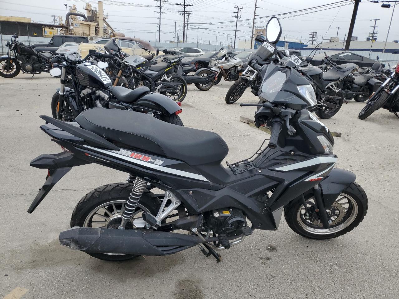 2022 Baod Moped იყიდება Sun Valley-ში, CA - All Over