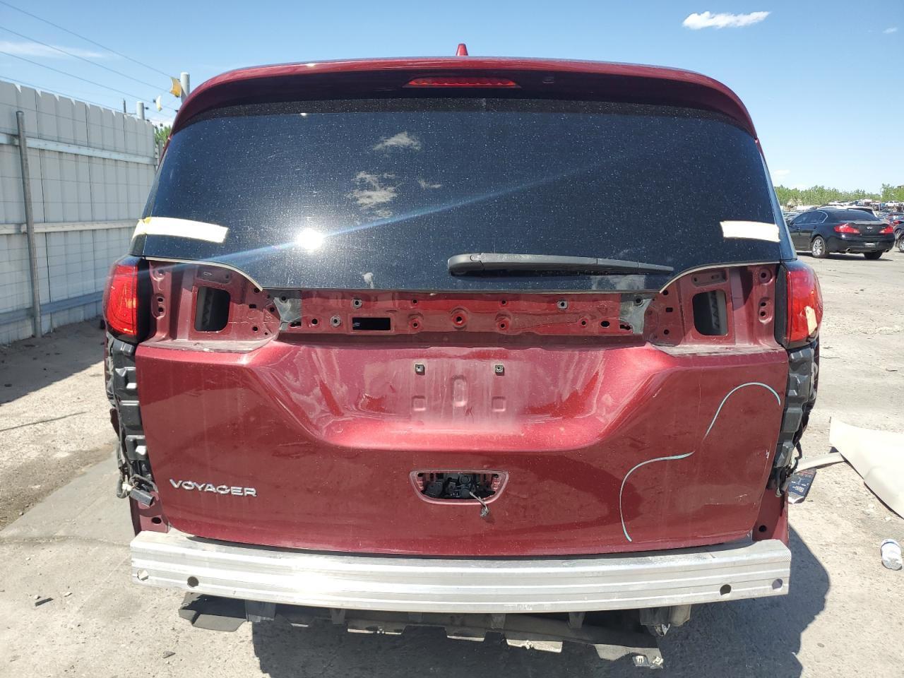 2020 Chrysler Voyager Lxi VIN: 2C4RC1DG1LR261837 Lot: 56412495