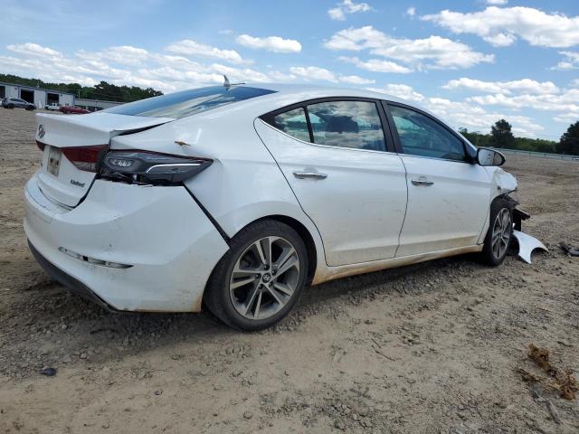  HYUNDAI ELANTRA 2017 Белый