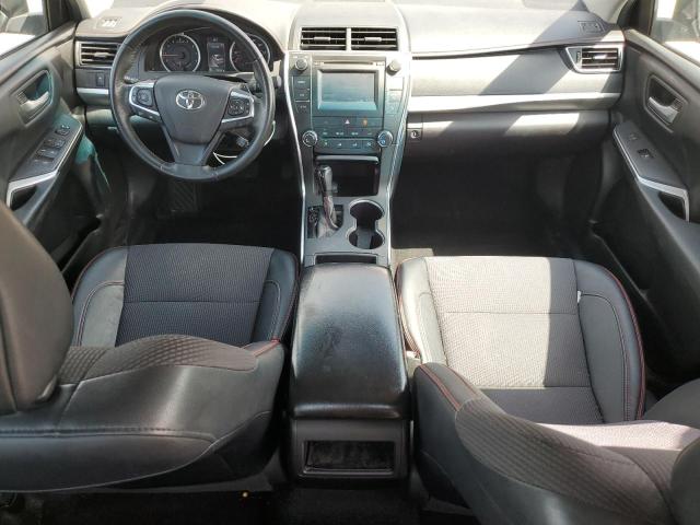  TOYOTA CAMRY 2017 Красный