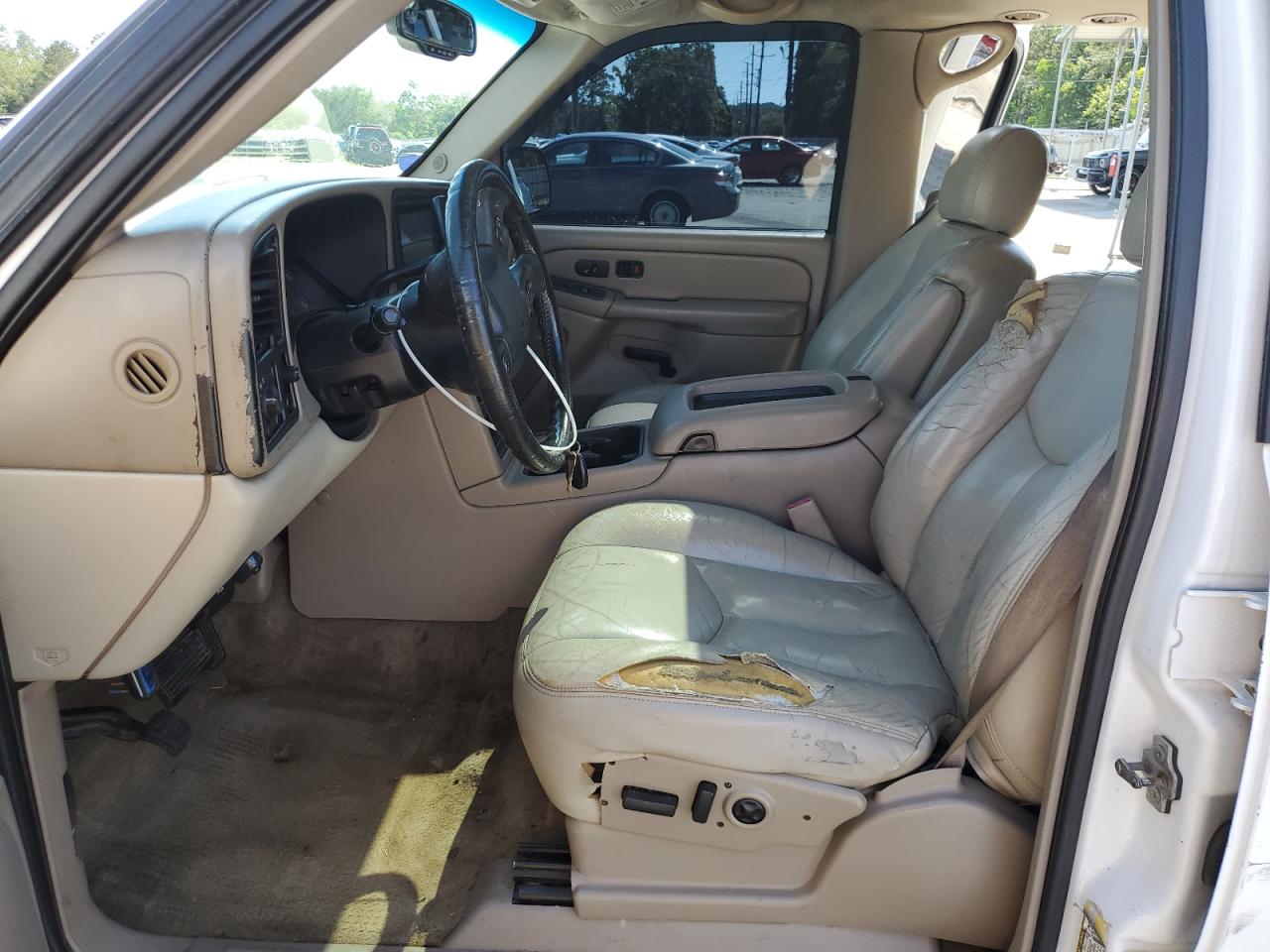 2004 Chevrolet Tahoe K1500 VIN: 1GNEK13Z34R235503 Lot: 56868385