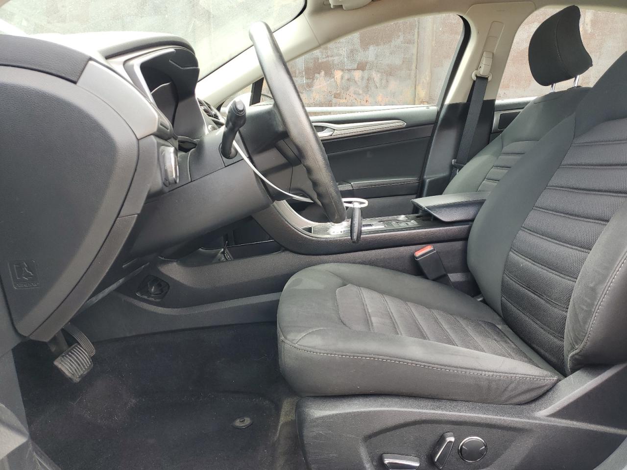 2019 Ford Fusion Se VIN: 3FA6P0LUXKR124886 Lot: 54025555