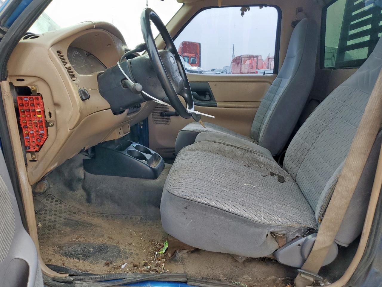 2002 Ford Ranger VIN: 1FTYR10U92PA00512 Lot: 56571405