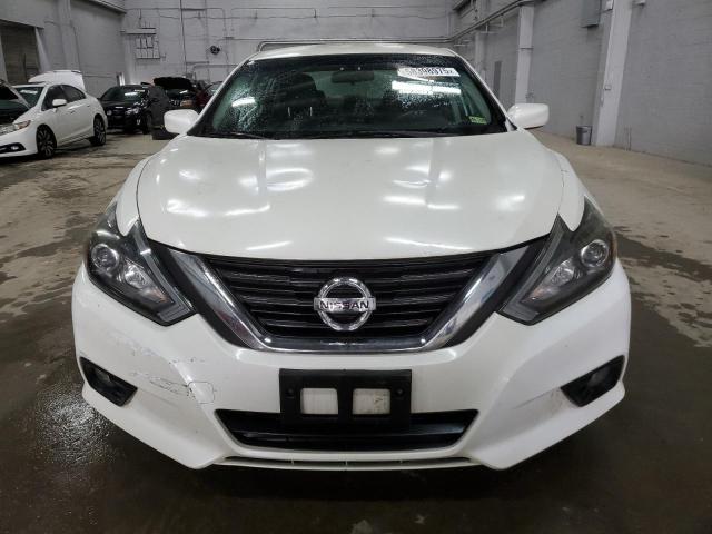 NISSAN ALTIMA 2017 Biały