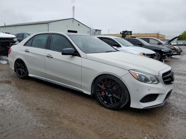 Седани MERCEDES-BENZ E-CLASS 2016 Чорний