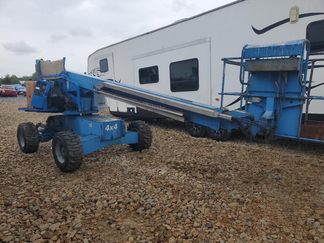 2005 Genie S-40 Boom Lift for Sale in Ebensburg, PA - All Over