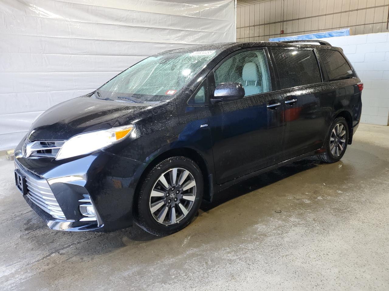 2019 Toyota Sienna Xle იყიდება Candia-ში, NH - Top/Roof