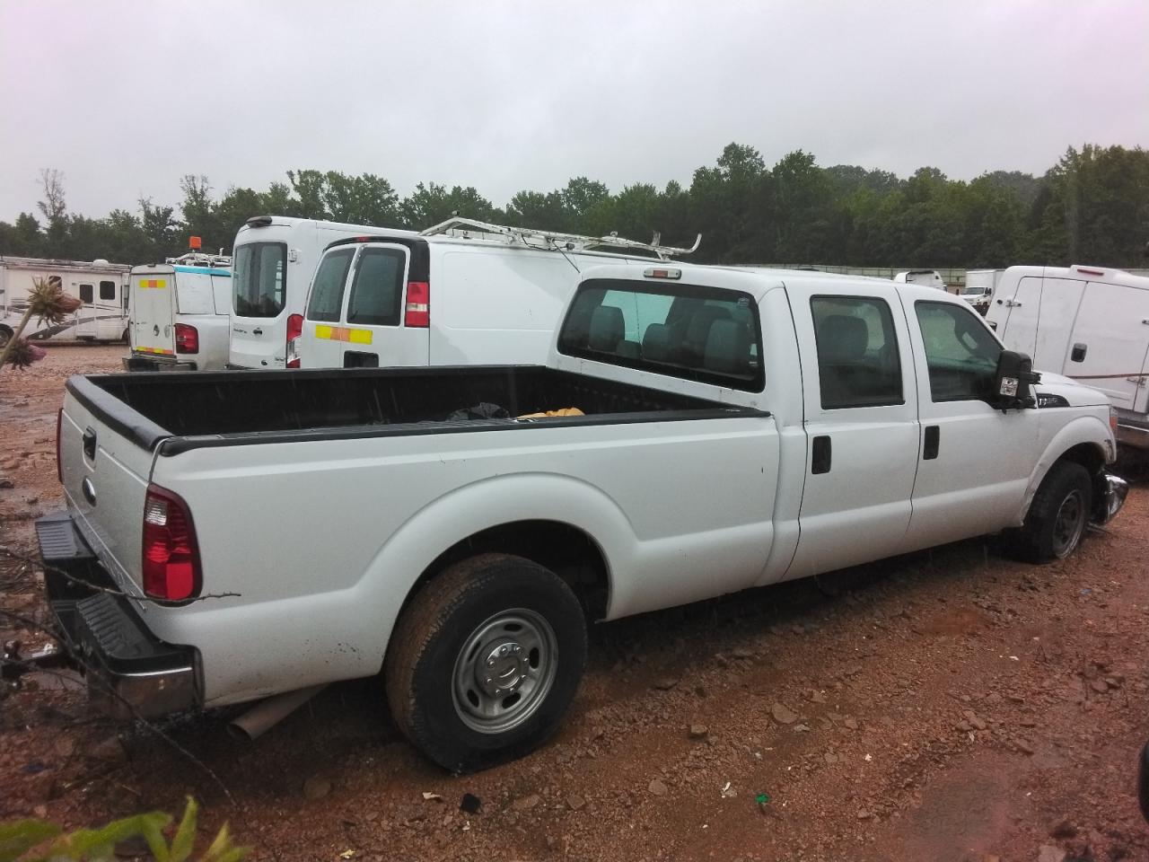2015 Ford F250 - Image 3