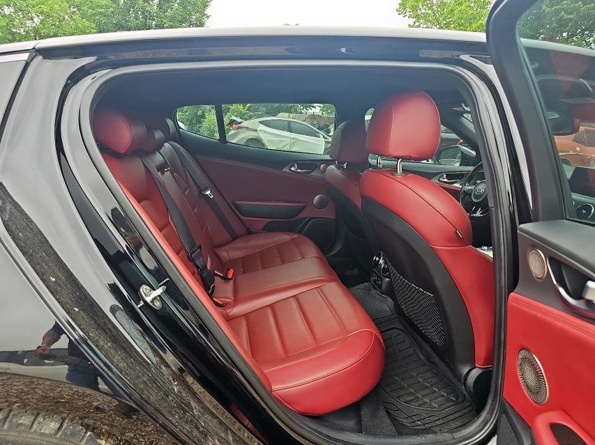  KIA STINGER 2018 Czarny
