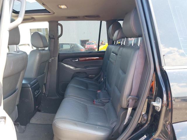 2004 TOYOTA LANDCRUISE