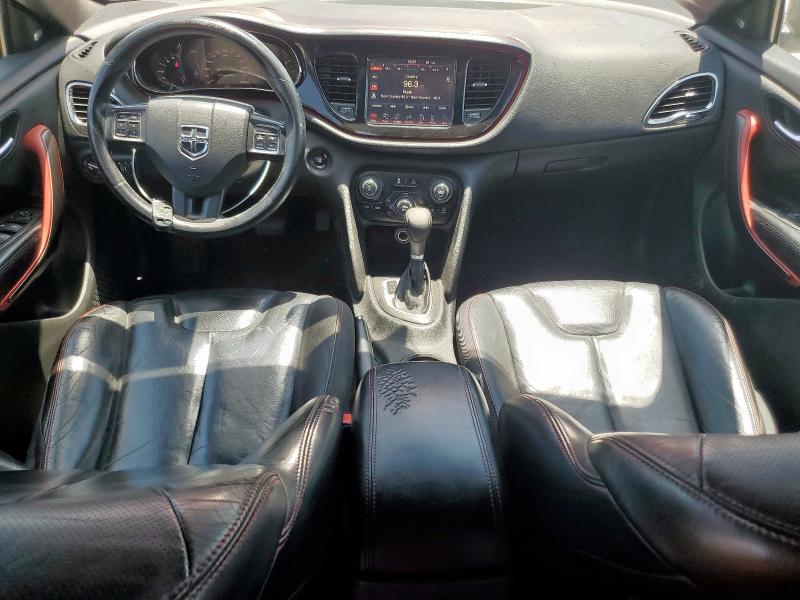 Седани DODGE DART 2016 Червоний