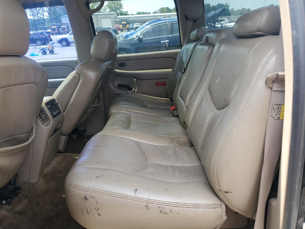 2005 GMC New Sierra C1500 VIN: 2GTEC13T351389897 Lot: 56167155