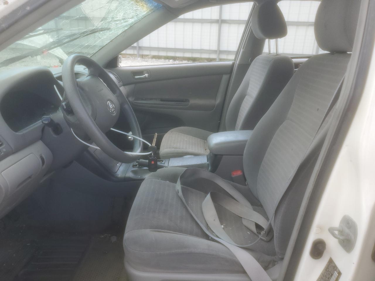 2005 Toyota Camry Le VIN: 4T1BE32K45U558505 Lot: 55975985