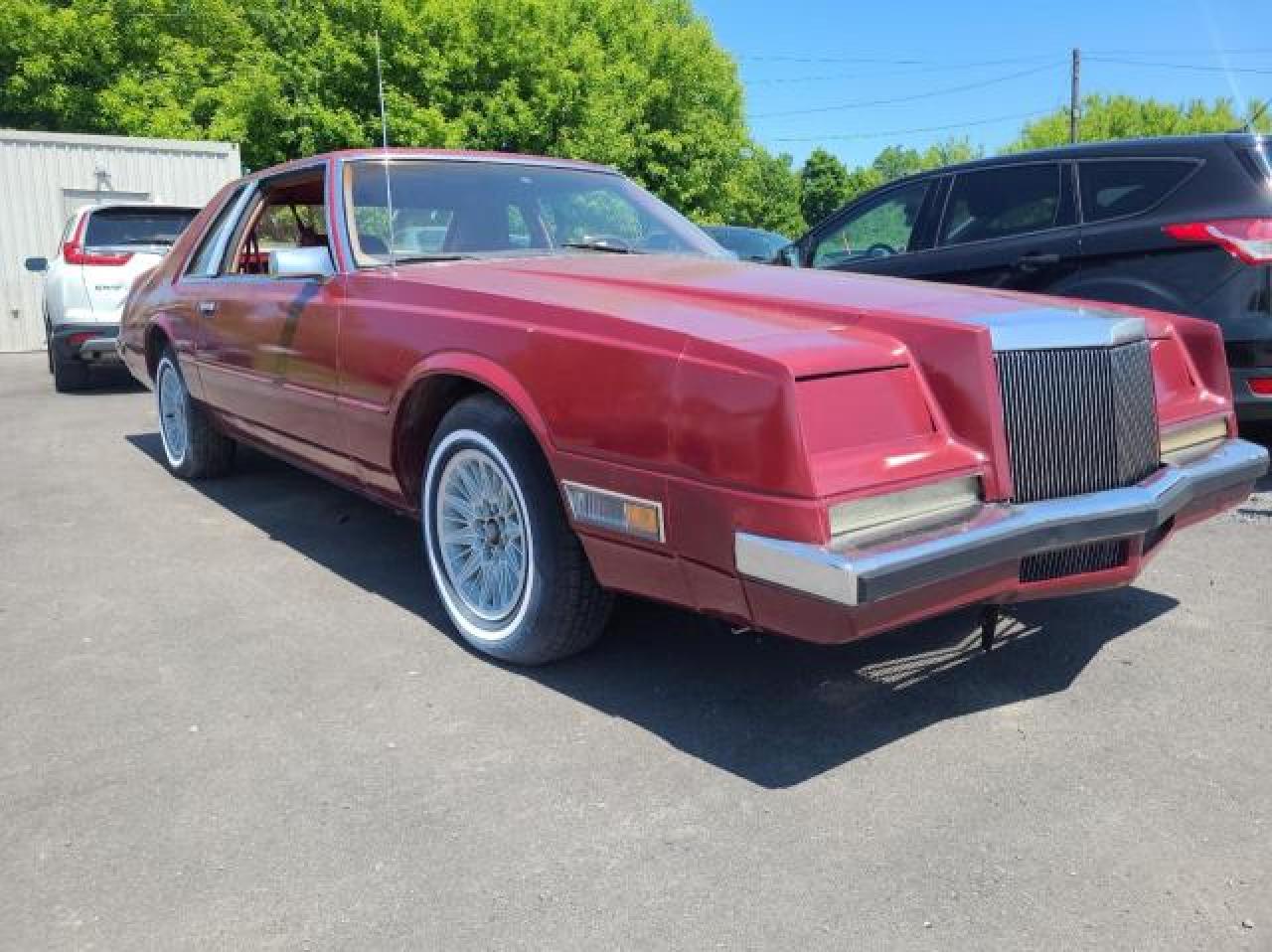 1981 Chrysler Imperial იყიდება Ottawa-ში, ON - Minor Dent/Scratches