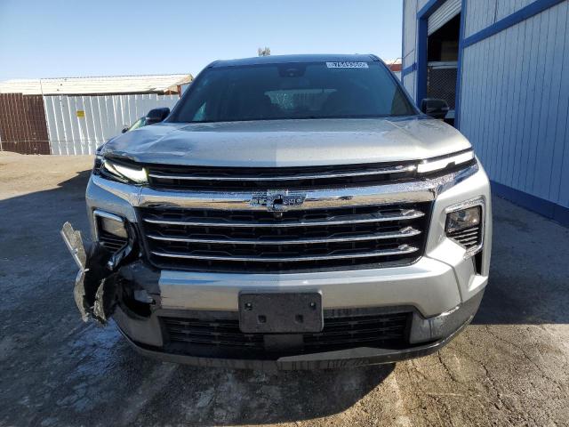 CHEVROLET TRAVERSE 2024 Silver