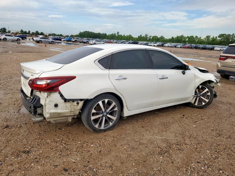  NISSAN ALTIMA 2017 White