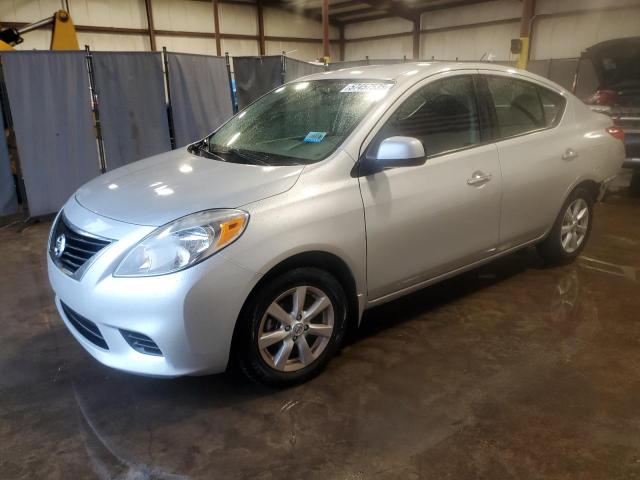  NISSAN VERSA 2014 Srebrny