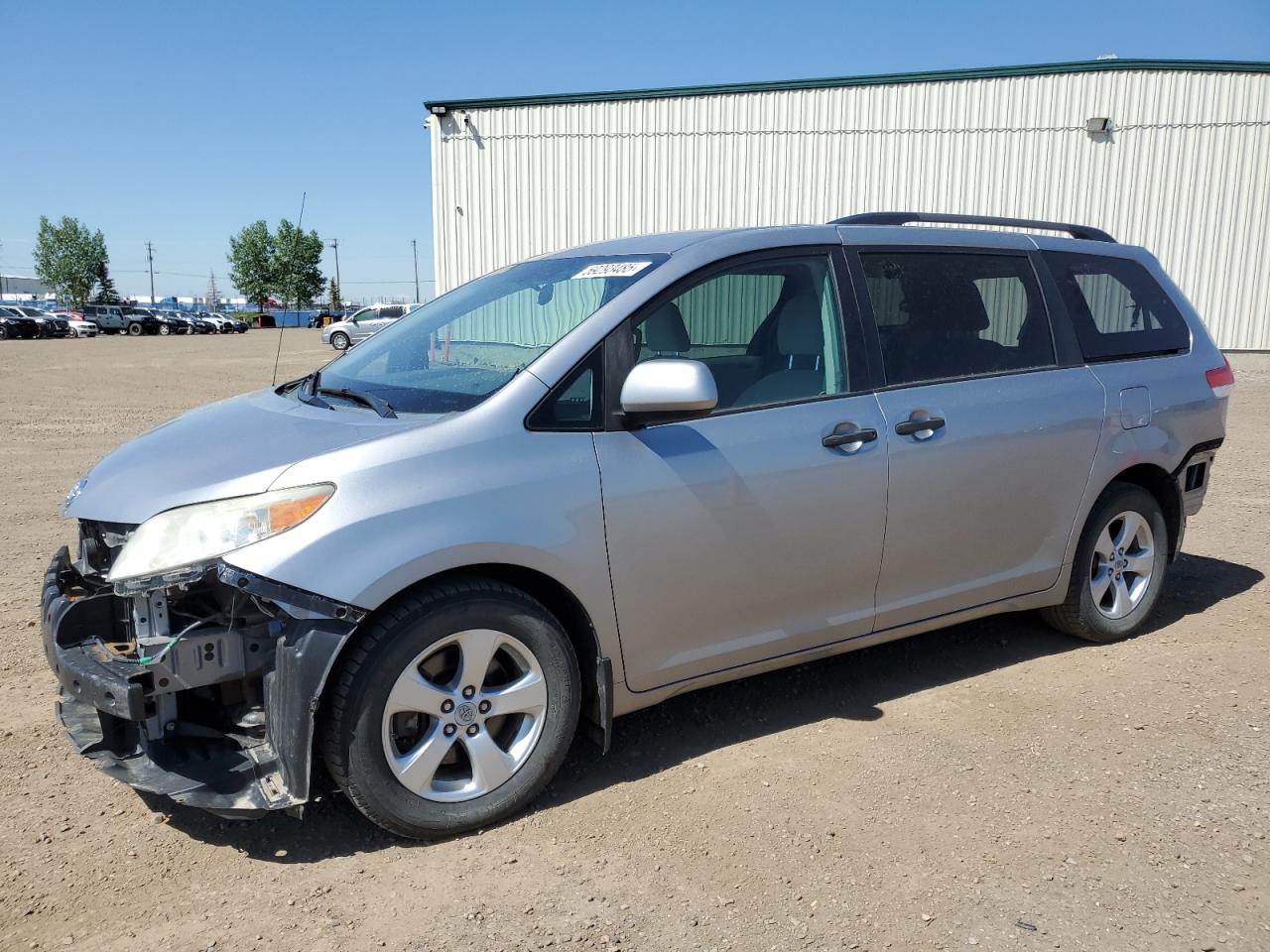 2012 Toyota Sienna zu verkaufen in Rocky View County, AB - Rear End