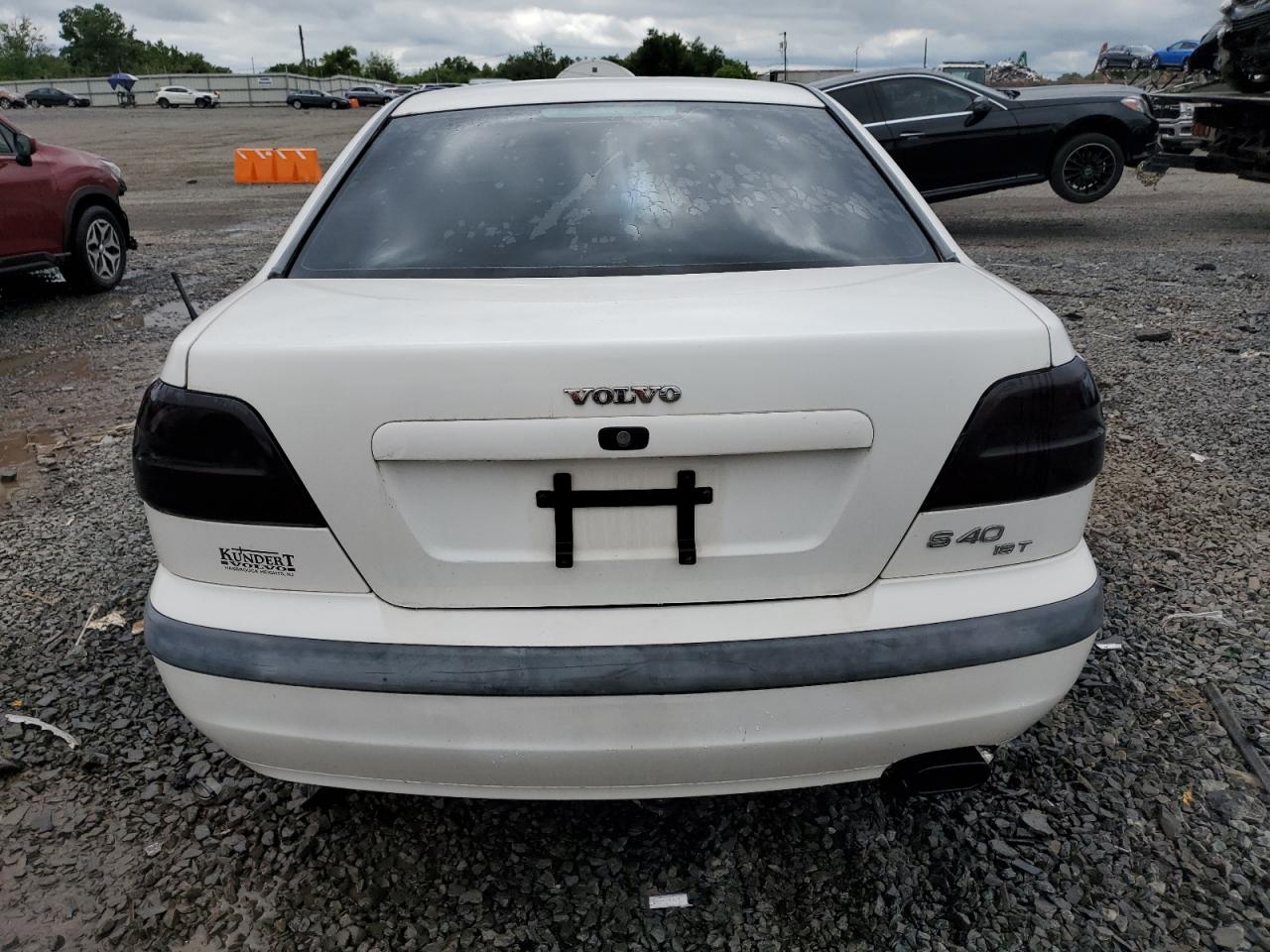 2001 Volvo S40 1.9T VIN: YV1VS29501F713371 Lot: 58177895