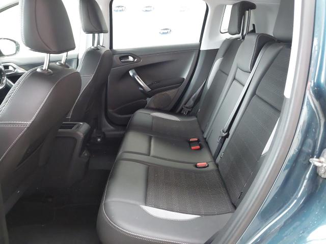 2017 PEUGEOT 2008 ALLUR