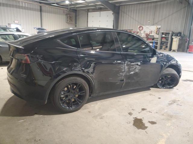  TESLA MODEL Y 2023 Черный