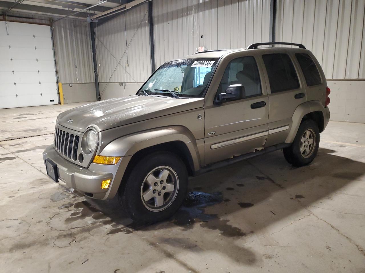 West Mifflin, PA에서 판매 중인 2006 Jeep Liberty Sport - Rear End