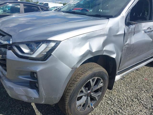 2024 ISUZU D-MAX DL40