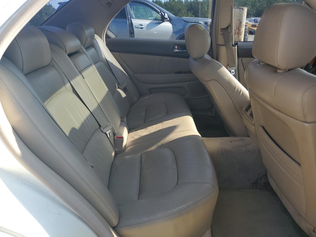 1999 Lexus Ls 400 VIN: JT8BH28F1X0147555 Lot: 56749305