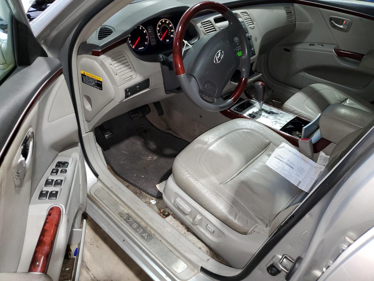 2007 Hyundai Azera Se VIN: KMHFC46F37A303677 Lot: 56909385
