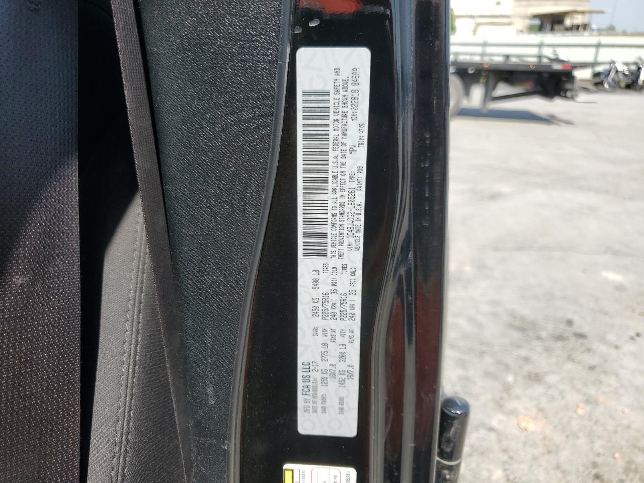 2017 Jeep Wrangler Unlimited Sport VIN: 1C4BJWDG2HL605261 Lot: 56522615