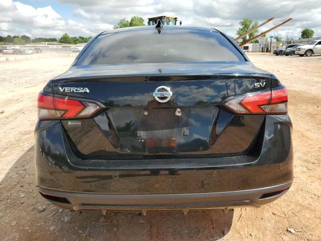  NISSAN VERSA 2021 Чорний