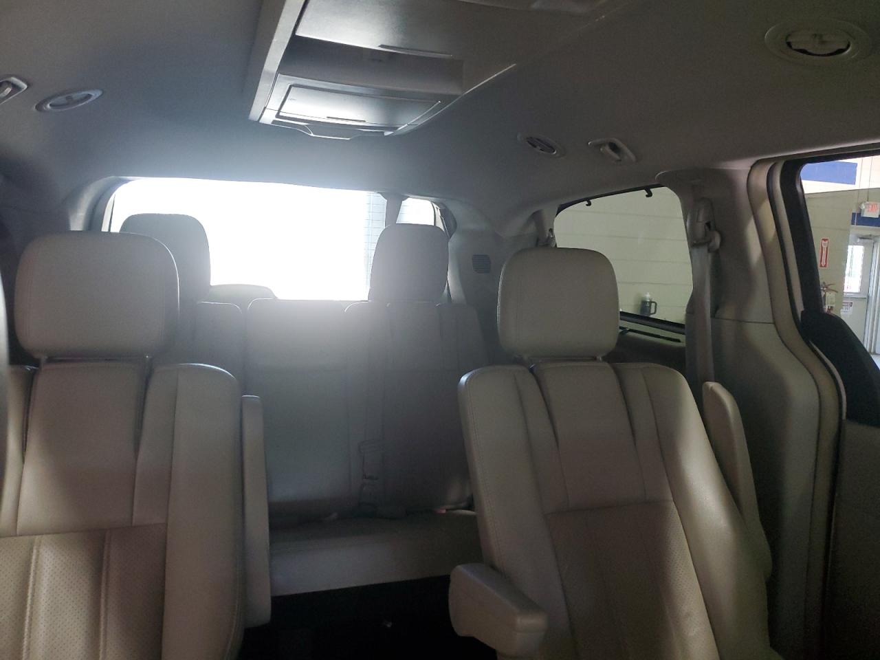 2011 Chrysler Town & Country Touring L VIN: 2A4RR8DG4BR759496 Lot: 57449885