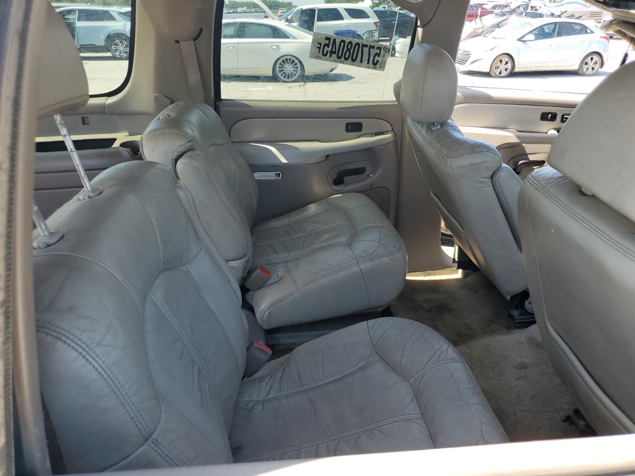 2002 Chevrolet Suburban C2500 VIN: 3GNGC26U42G214796 Lot: 57708045