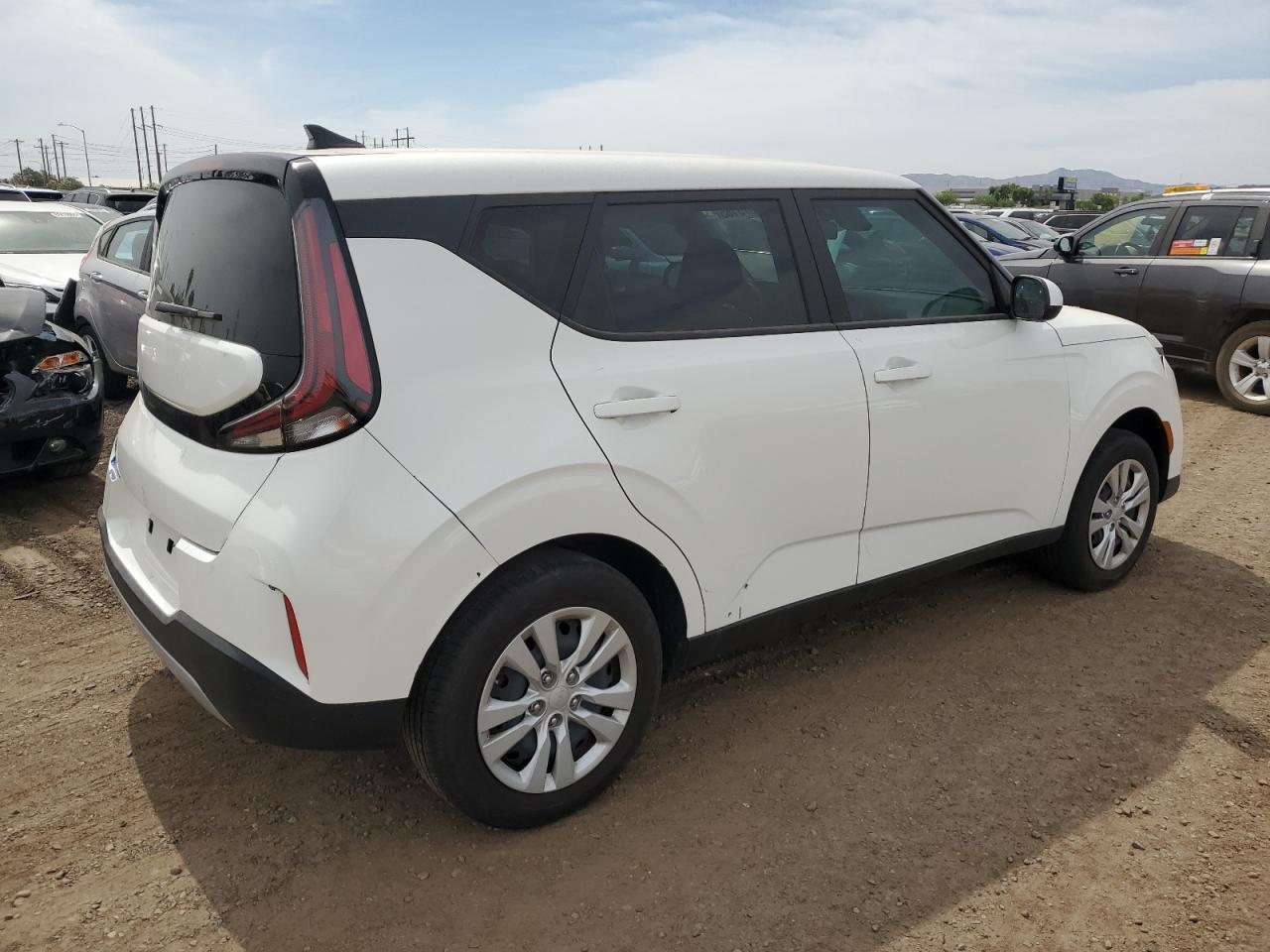 2023 Kia Soul - Image 3