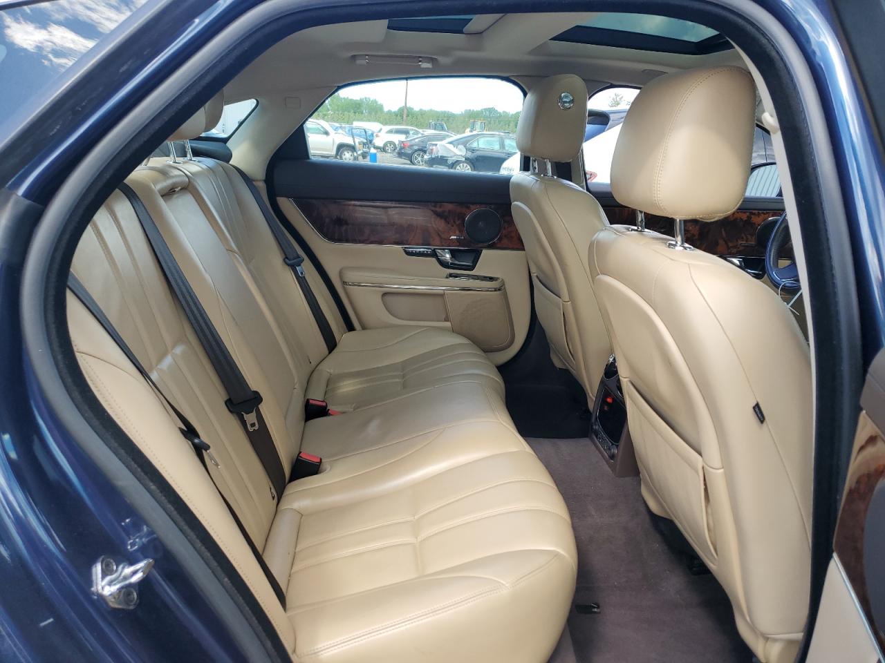 2013 Jaguar Xj VIN: SAJWJ1CD7D8V49943 Lot: 57873345