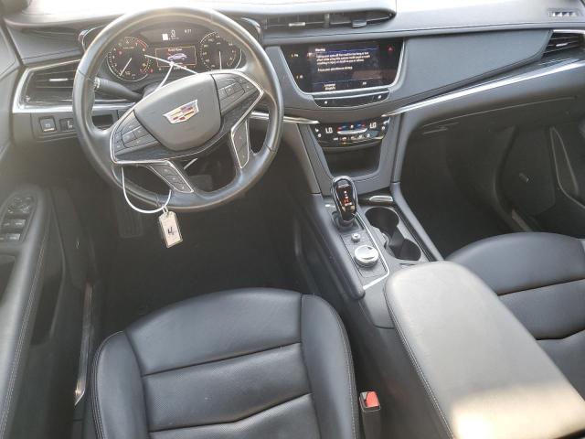 CADILLAC XT5 2023 Czerwony