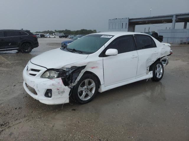  TOYOTA COROLLA 2013 Белый
