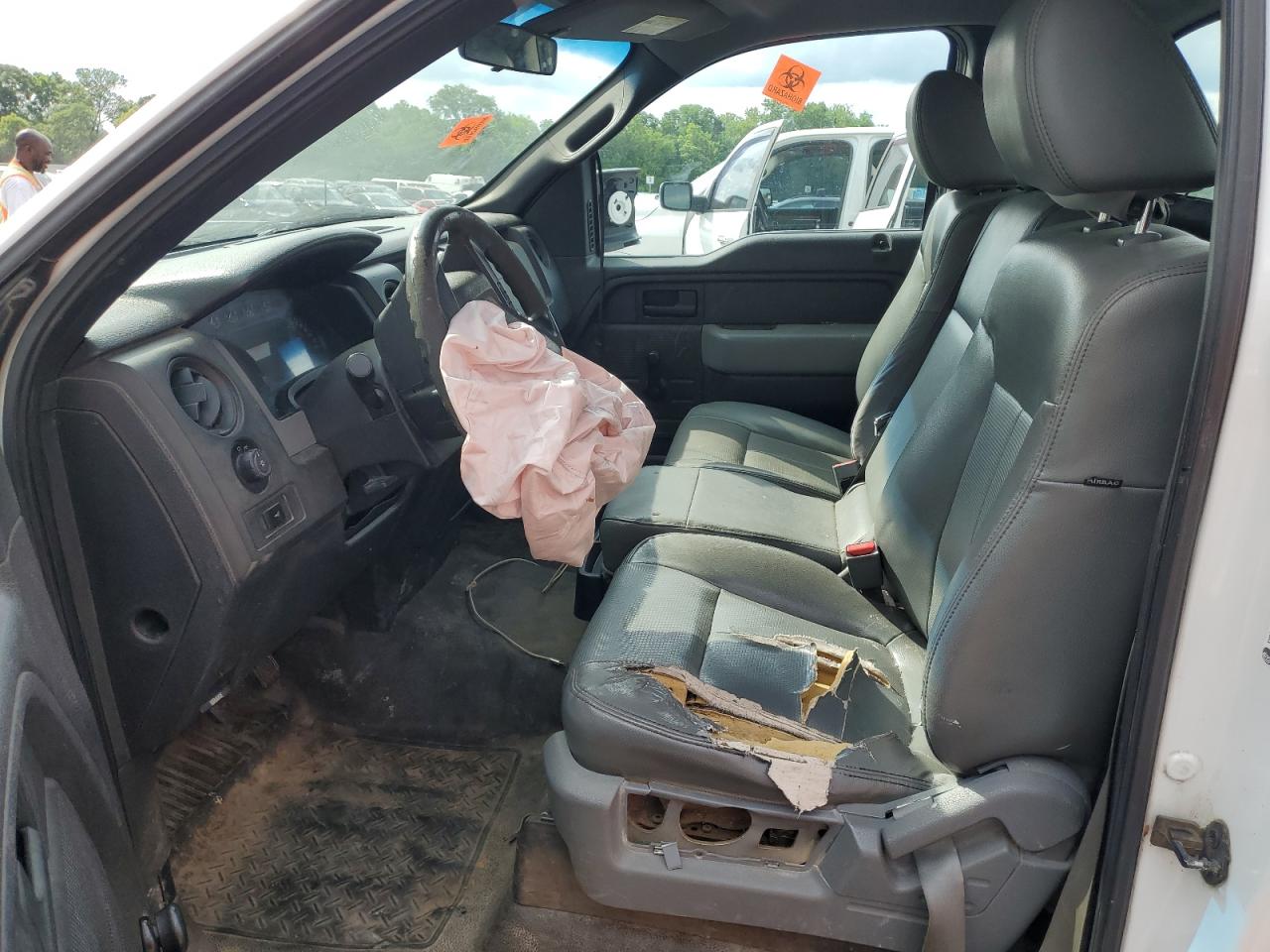 2011 Ford F150 VIN: 1FTMF1CM0BKD89864 Lot: 58594055
