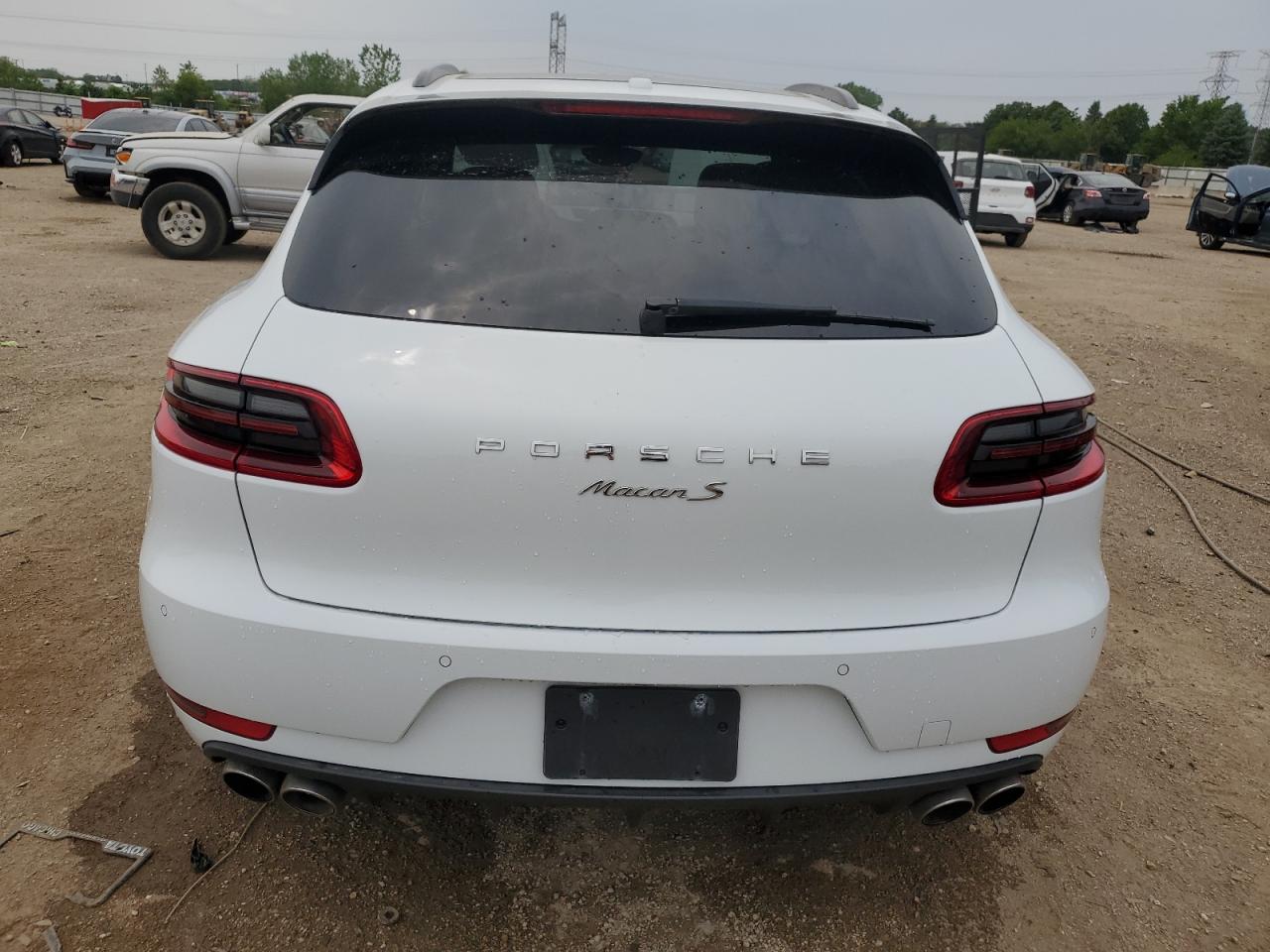 2018 Porsche Macan S VIN: WP1AB2A55JLB32321 Lot: 58345565