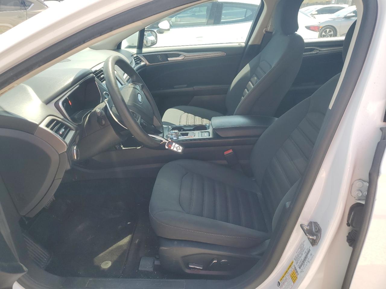 2019 Ford Fusion Se VIN: 3FA6P0LU5KR124911 Lot: 55083965