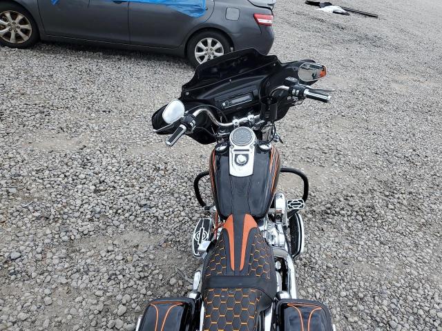  HARLEY-DAVIDSON FL 2012 Два тони