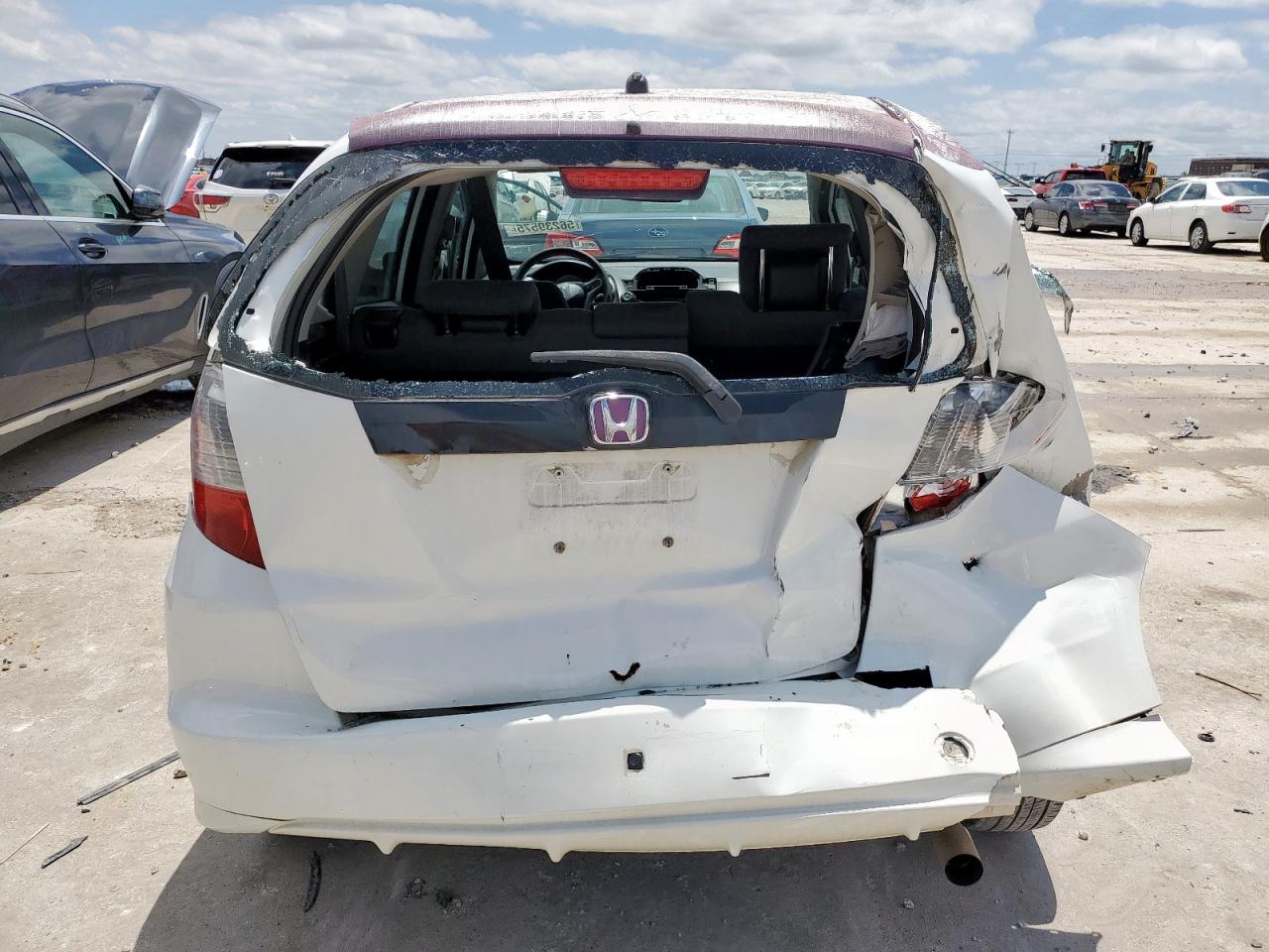 2013 Honda Fit VIN: JHMGE8H30DC049005 Lot: 56239575