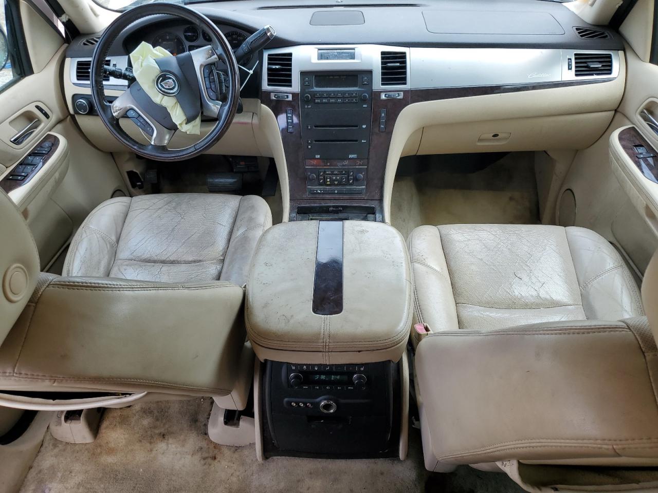 2007 Cadillac Escalade Luxury VIN: 1GYFK63827R171664 Lot: 58852375