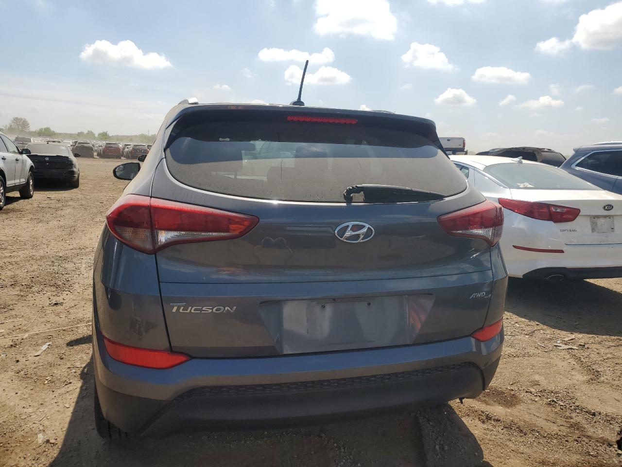 2017 Hyundai Tucson Limited VIN: KM8J3CA44HU415109 Lot: 56573975