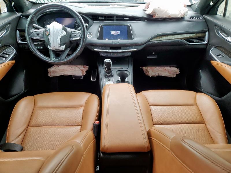  CADILLAC XT4 2021 Czarny