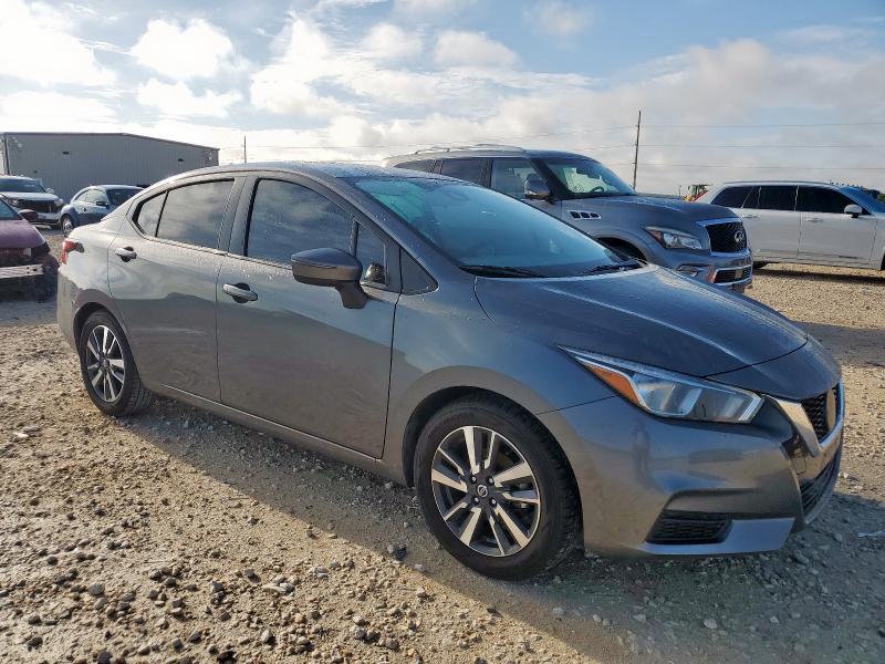 NISSAN VERSA 2021 Серый