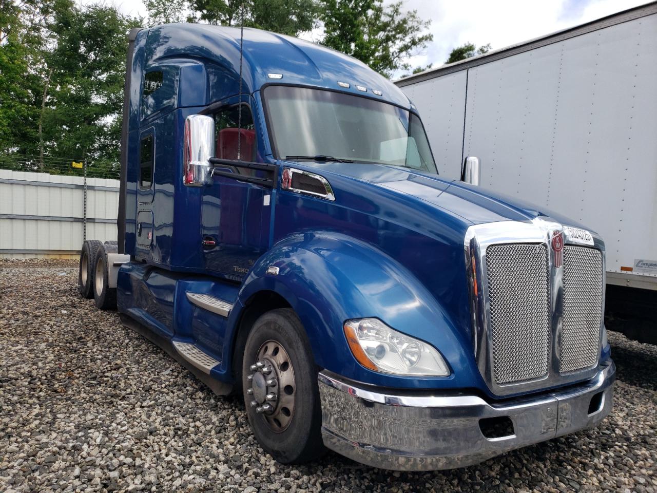 2018 Kenworth T680 Semi Truck for Sale in Spartanburg, SC - Minor Dent/Scratches